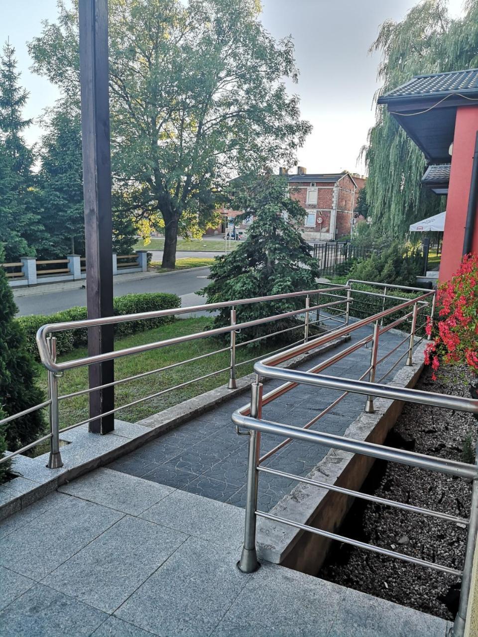 Hotel Gryf Koscierzyna Exterior photo