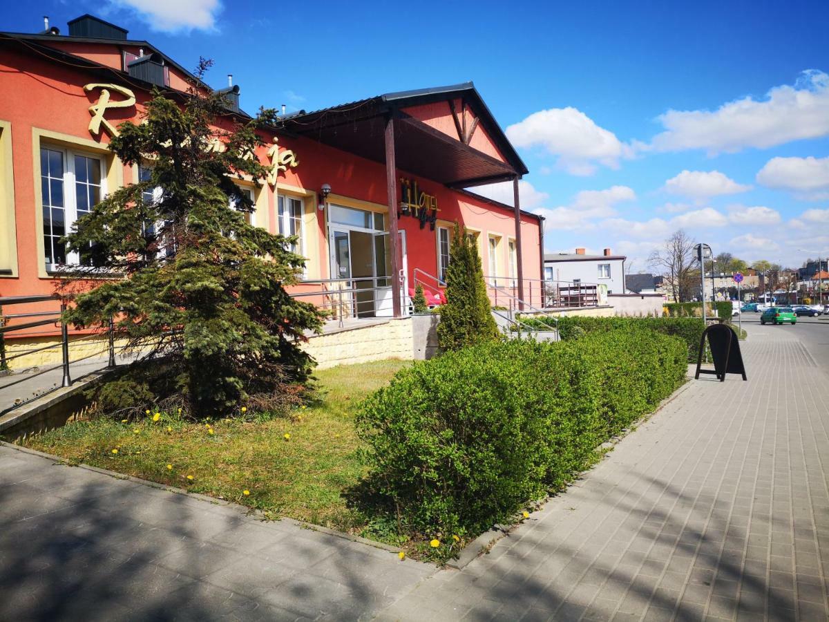 Hotel Gryf Koscierzyna Exterior photo